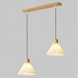 Vintage Pendelleuchte aus Stoff und Holz für das Esszimmer