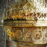 Marokkanische Hängelampe aus goldenem Metall für das Esszimmer