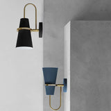 Wandleuchte schwarzer Schirm modernes Design elegante Akzente - Lampe Markt
