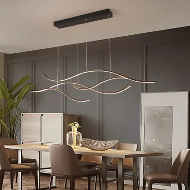 Pendelleuchte über Kochinsel mit schwarzem minimalistischen Design - Lampe Markt