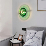 Moderne grüne Wandleuchte im UFO-Design aus Acryl für Schlafzimmer