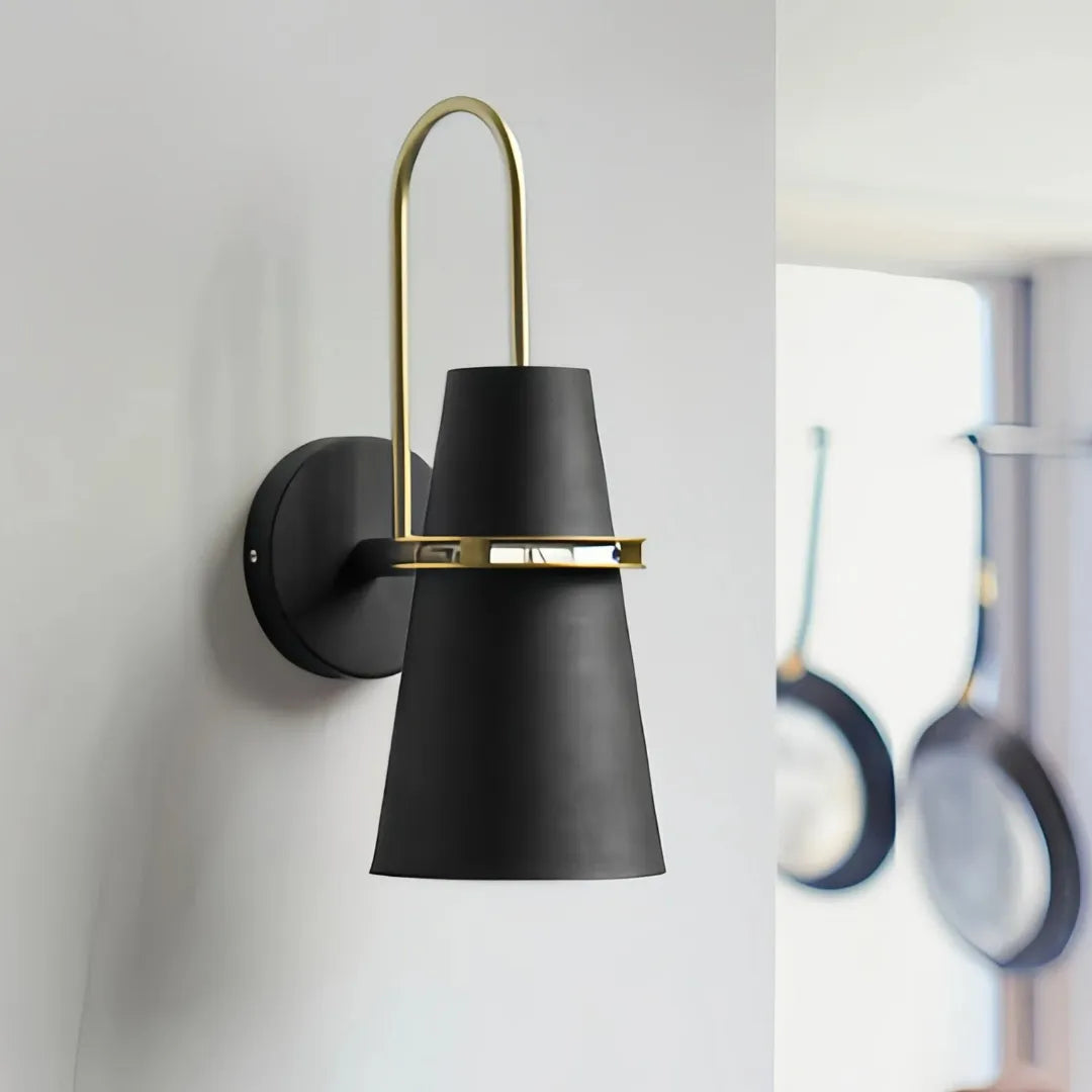Moderne Wandlampe für Küche aus Metall