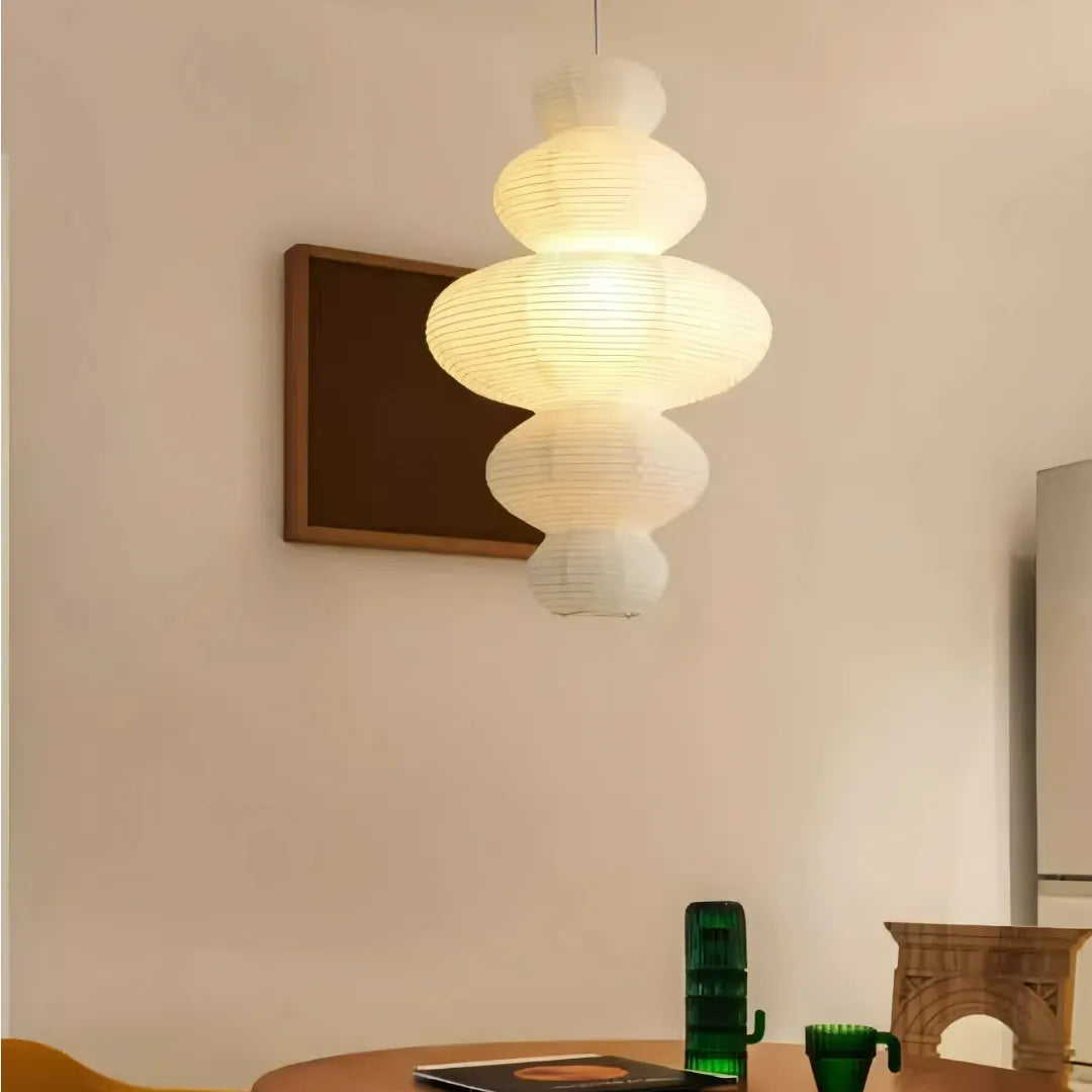 Japanische Reispapier-Pendelleuchte im weißen Lampion-Design