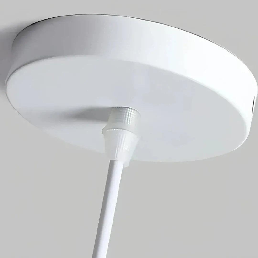 Detailansicht der skandinavischen LED-Pendelleuchte