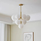 Bubble Pendelleuchte mit Opalglas-Kugel für Esszimmer