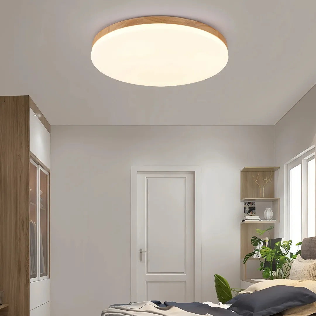 Runde skandinavische LED-Deckenleuchte aus Holz, flach und dimmbar für Schlafzimmer