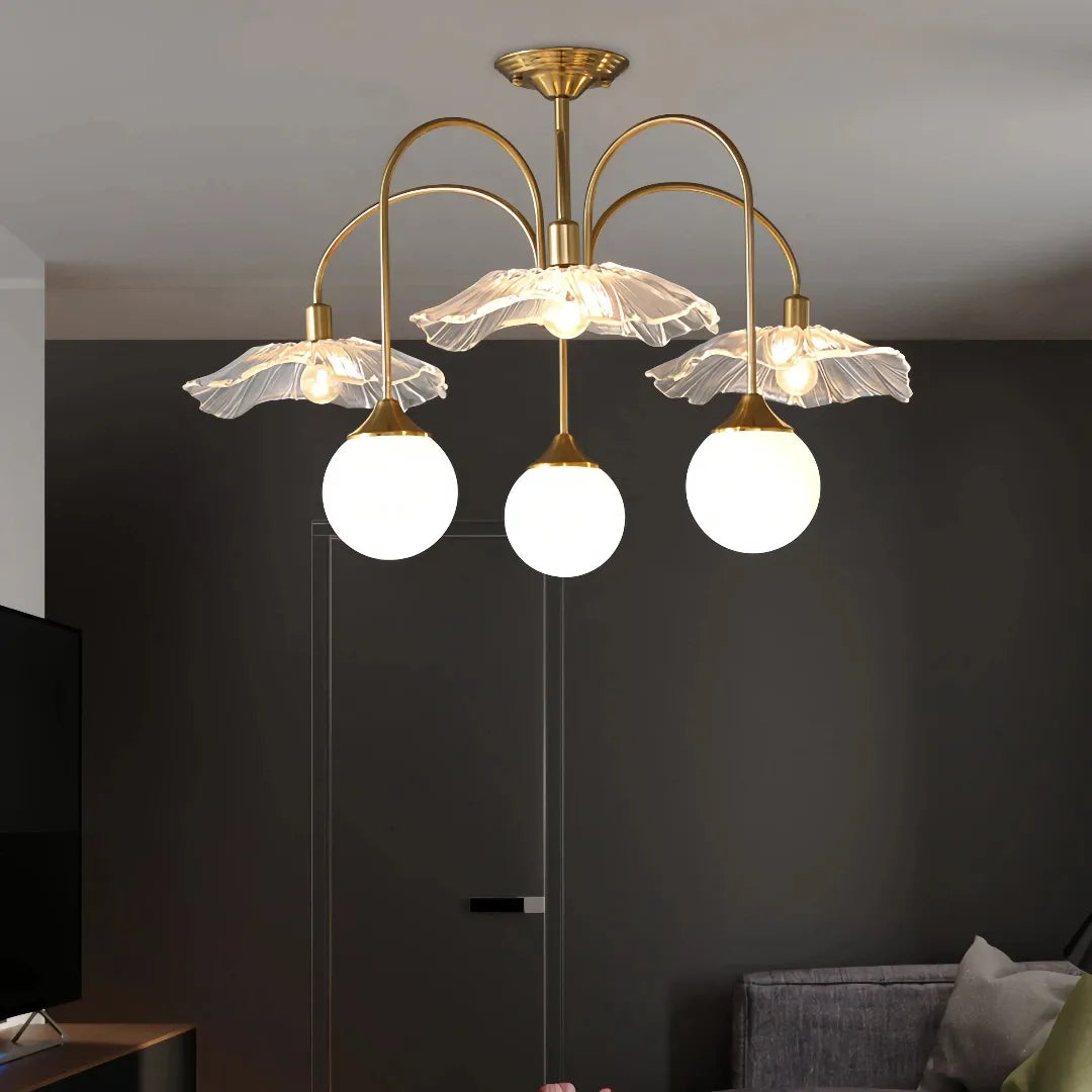 Designer-Kronleuchter Gold im modernen Stil mit Glasschirmen für Wohnzimmer