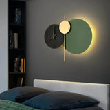 Designer-Wandleuchte mit Uhr für das Schlafzimmer
