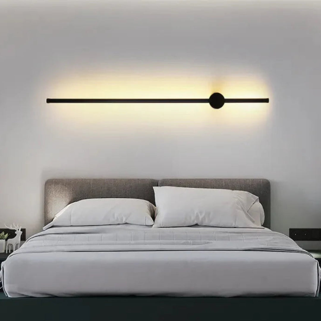 Schwarze lineare LED-Wandleuchte in 120 cm