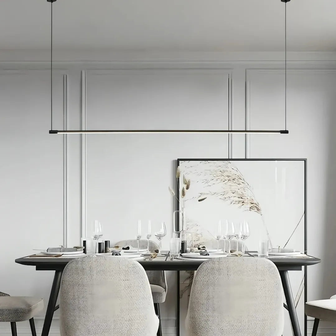 Dimmbare schwarze Pendelleuchte aus Metall – minimalistisch, lang, für das Esszimmer