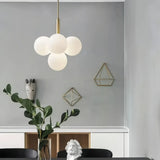 Moderne Bubble LED Pendelleuchte aus Opalglas für Esszimmer