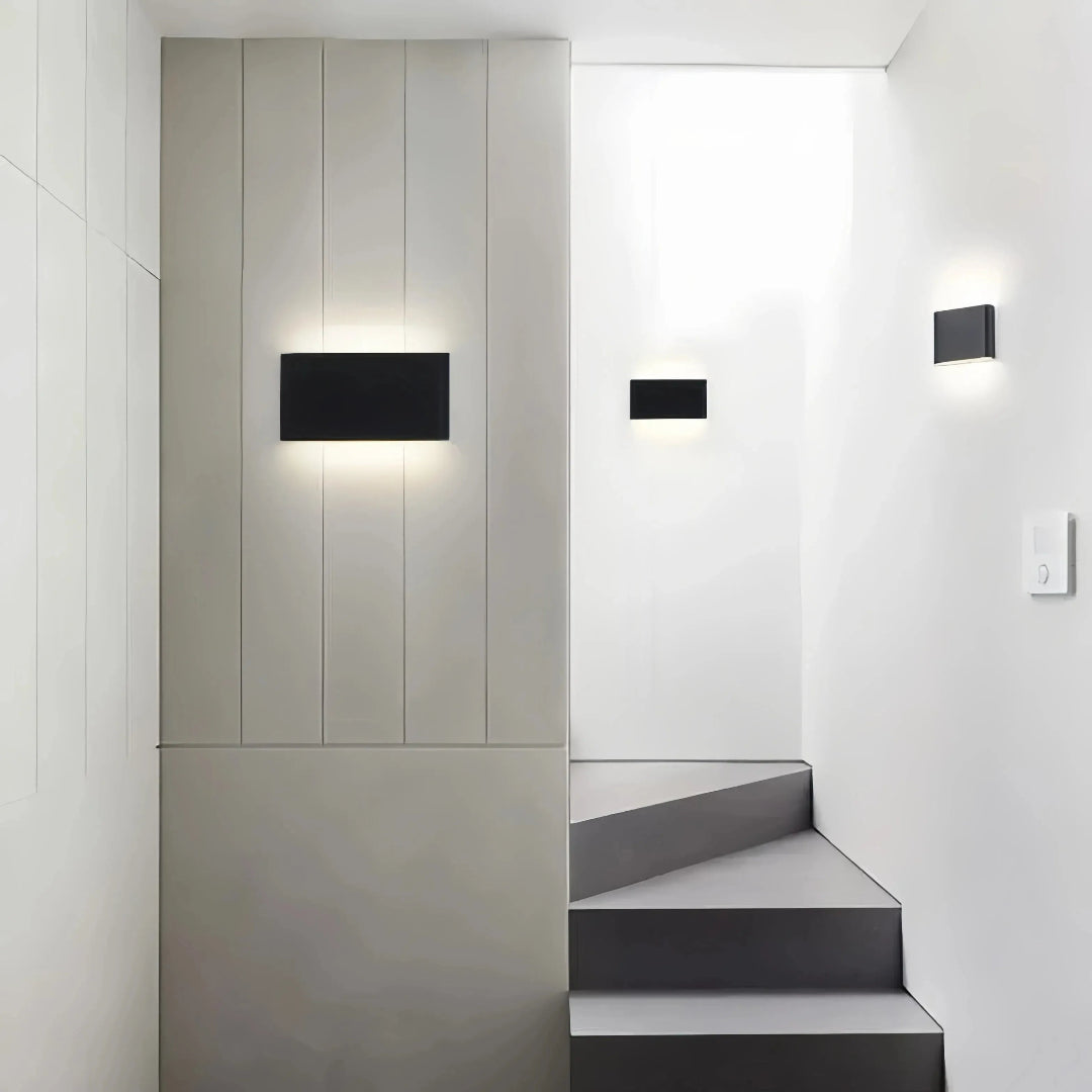 Flache LED Wandleuchte für Treppenhaus & Flur 