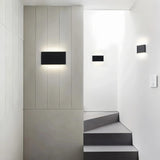 Flache LED Wandleuchte für Treppenhaus & Flur 