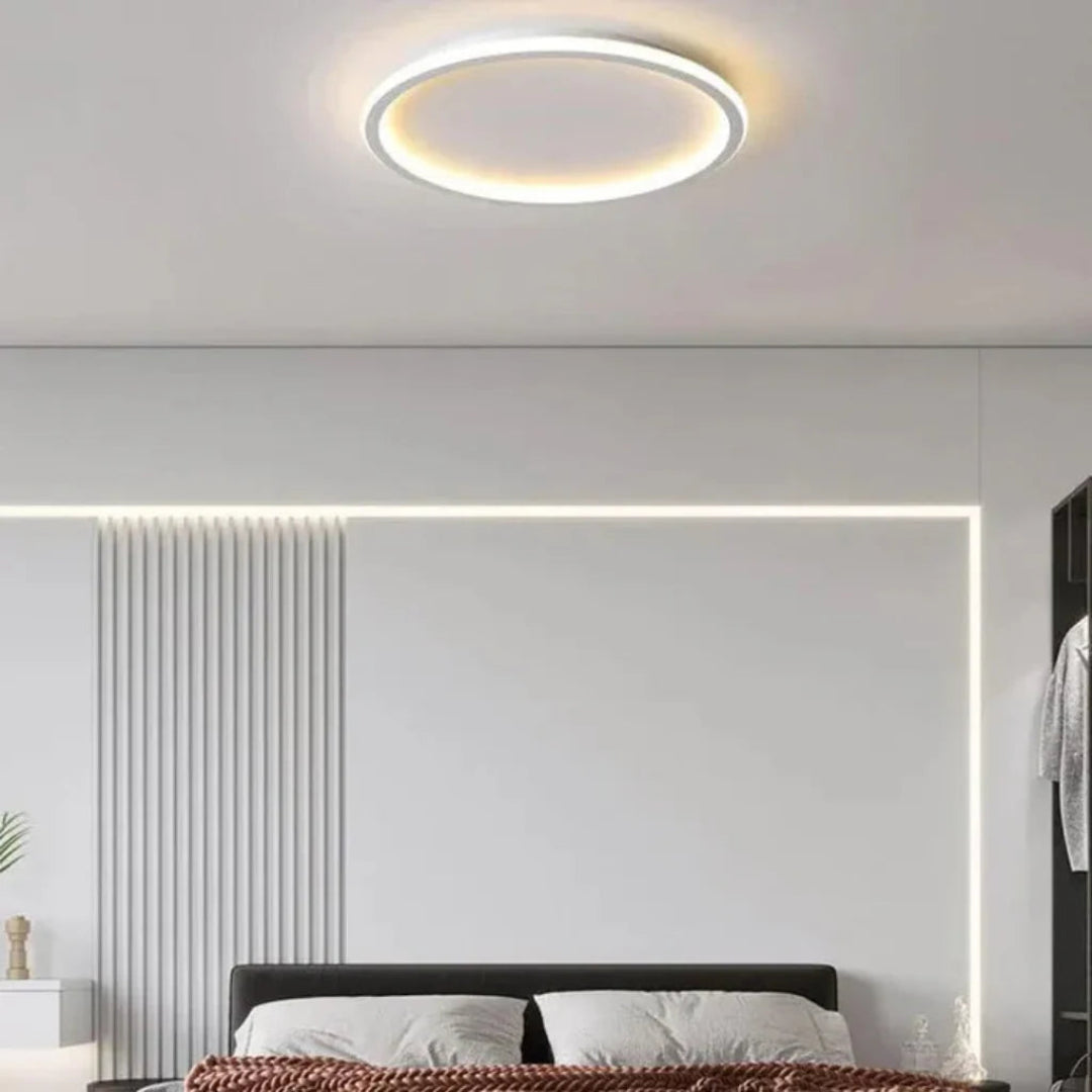 Runde flache Deckenleuchte in Gold für Schlafzimmer