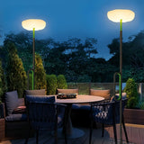 Kabellose Akku-Stehlampe für die Terrasse im modernen Design
