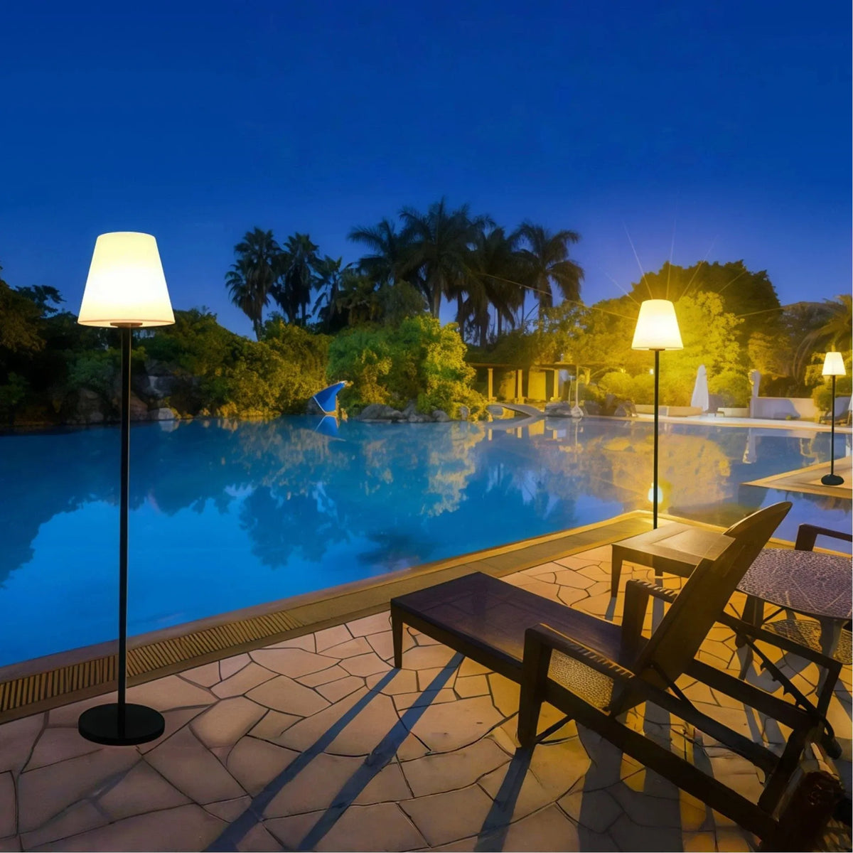 LED-Solar-Stehlampe für Terrasse und Garten, RGB-Farbwechsel