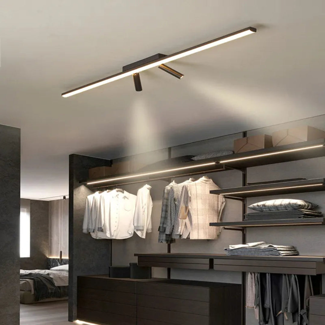 Moderne LED-Deckenleuchte mit Spots in Schwarz für Wohnzimmer