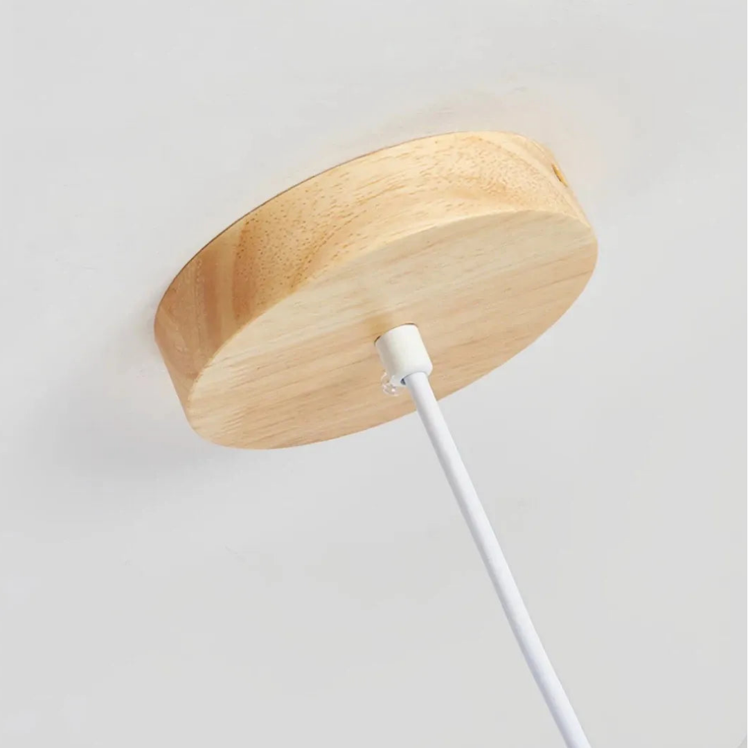 Deckenrosette der Holz-Pendelleuchte 
