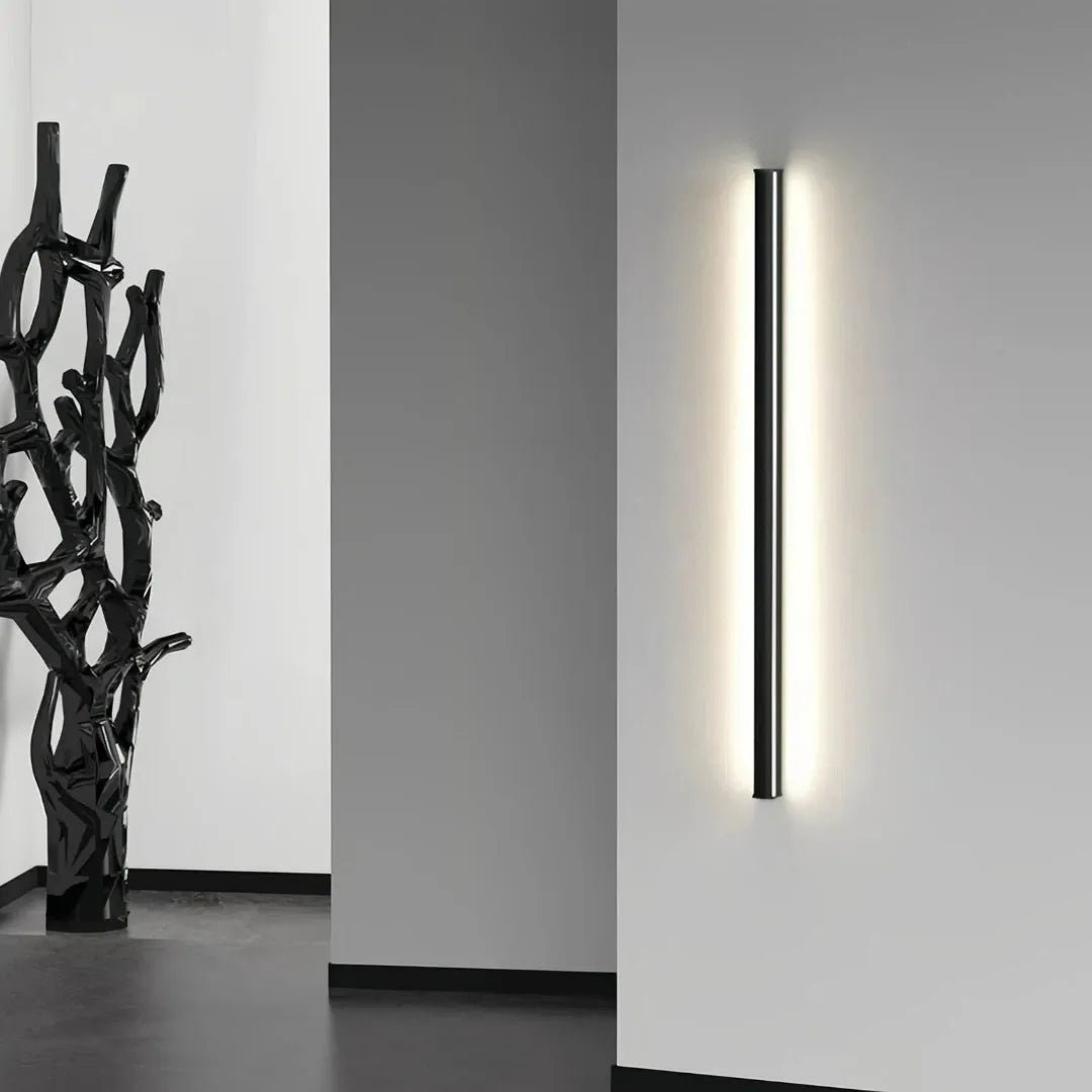 Moderne längliche LED-Wandleuchte für Wohnzimmer