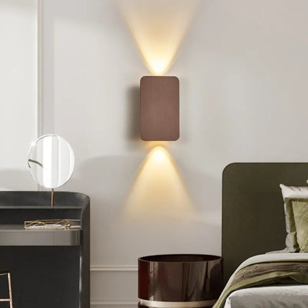 Minimalistische Innenwandleuchte aus Aluminium