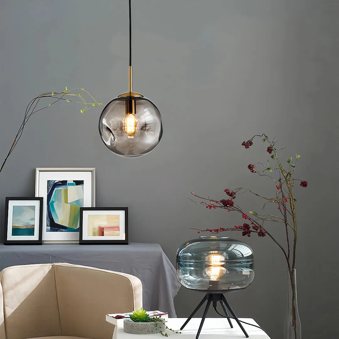 Moderne Pendelleuchte aus mundgeblasenem Glas für das Esszimmer