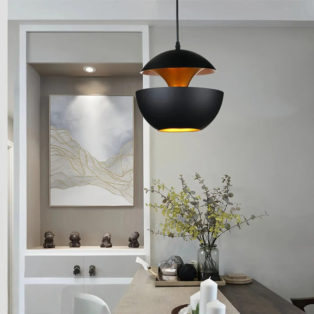 Moderne Kugel-Pendelleuchte aus Metall für Esszimmer und Esstisch