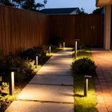Moderne LED-Pollerleuchte für Garten und Außenbereich, IP65