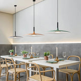 Moderne LED Pendelleuchte im UFO-Design für Esszimmer