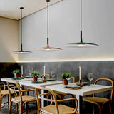 Moderne LED Pendelleuchte im UFO-Design für Esszimmer