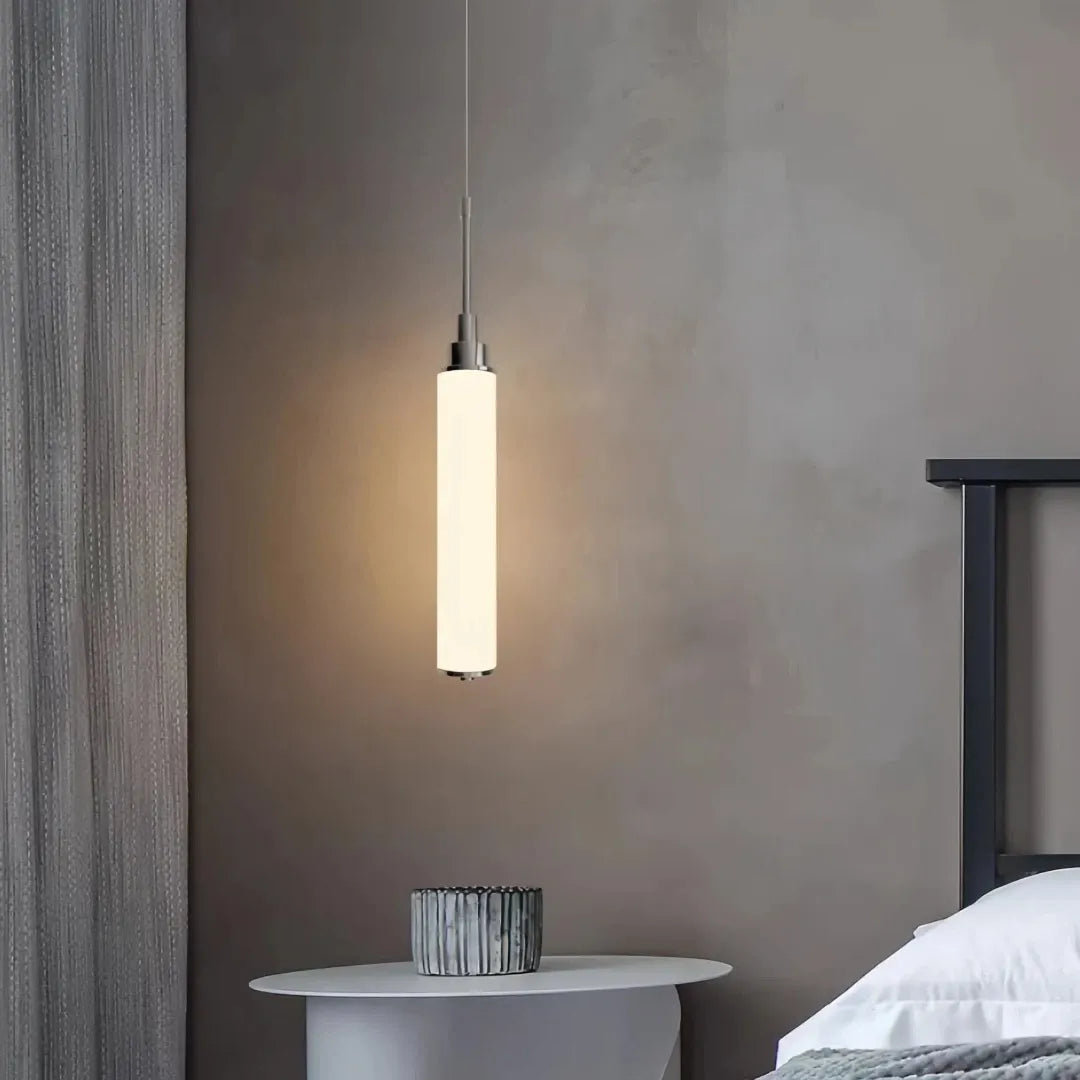Kleine weiße LED-Pendelleuchte in Zylinderform