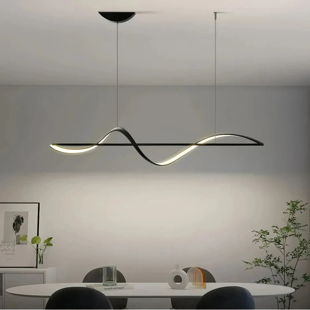 Moderne dimmbare Pendelleuchte aus Metall für das Esszimmer