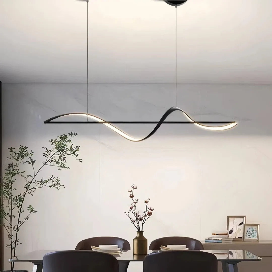Schwarze dimmbare LED-Pendelleuchte aus Metall für das Esszimmer