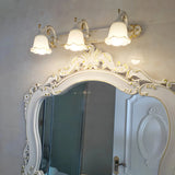 Retro Bad-Wandleuchte IP44, verstellbar – Blumendesign, 2–4-flammig