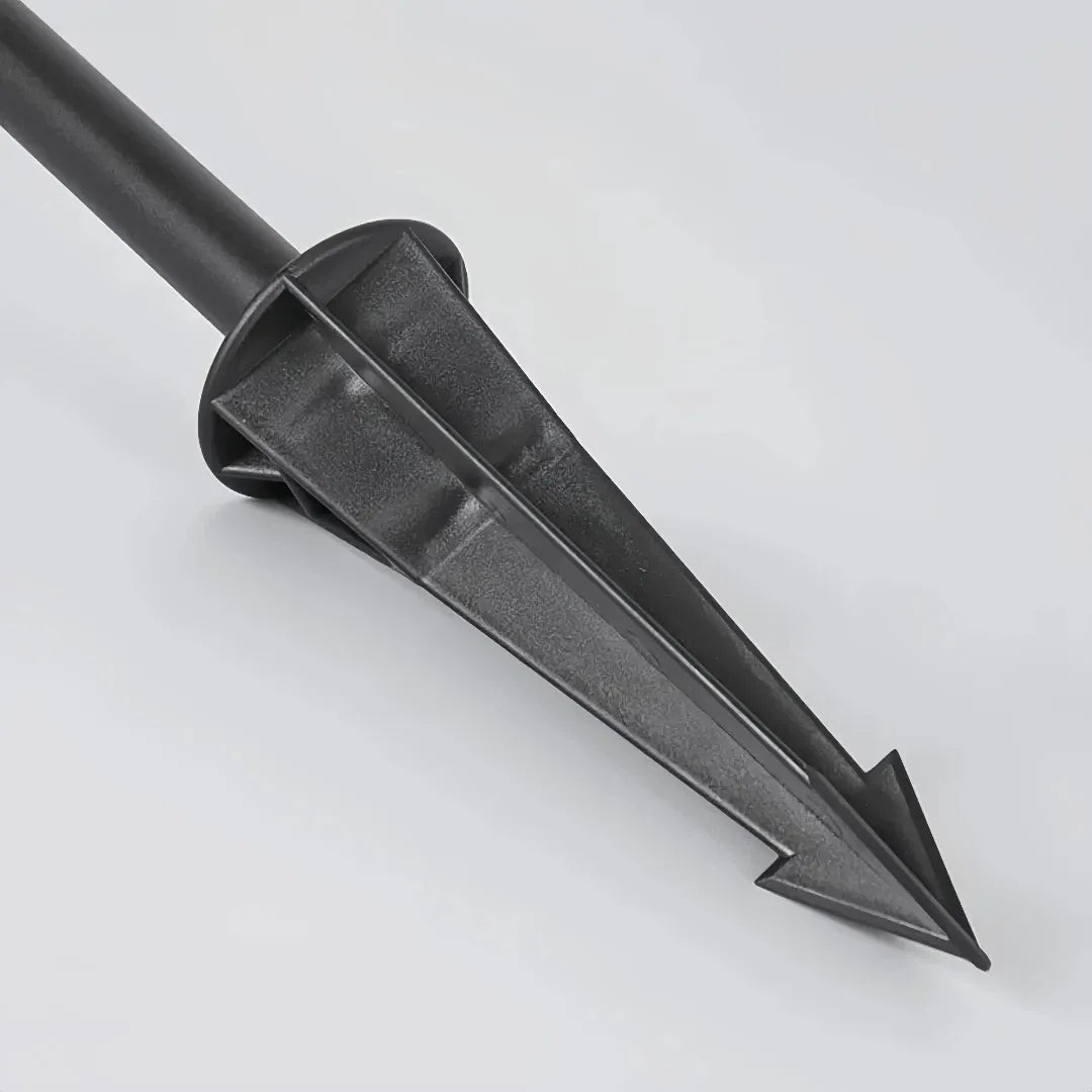 Detailansicht der schwarzen Metall-Wegeleuchte