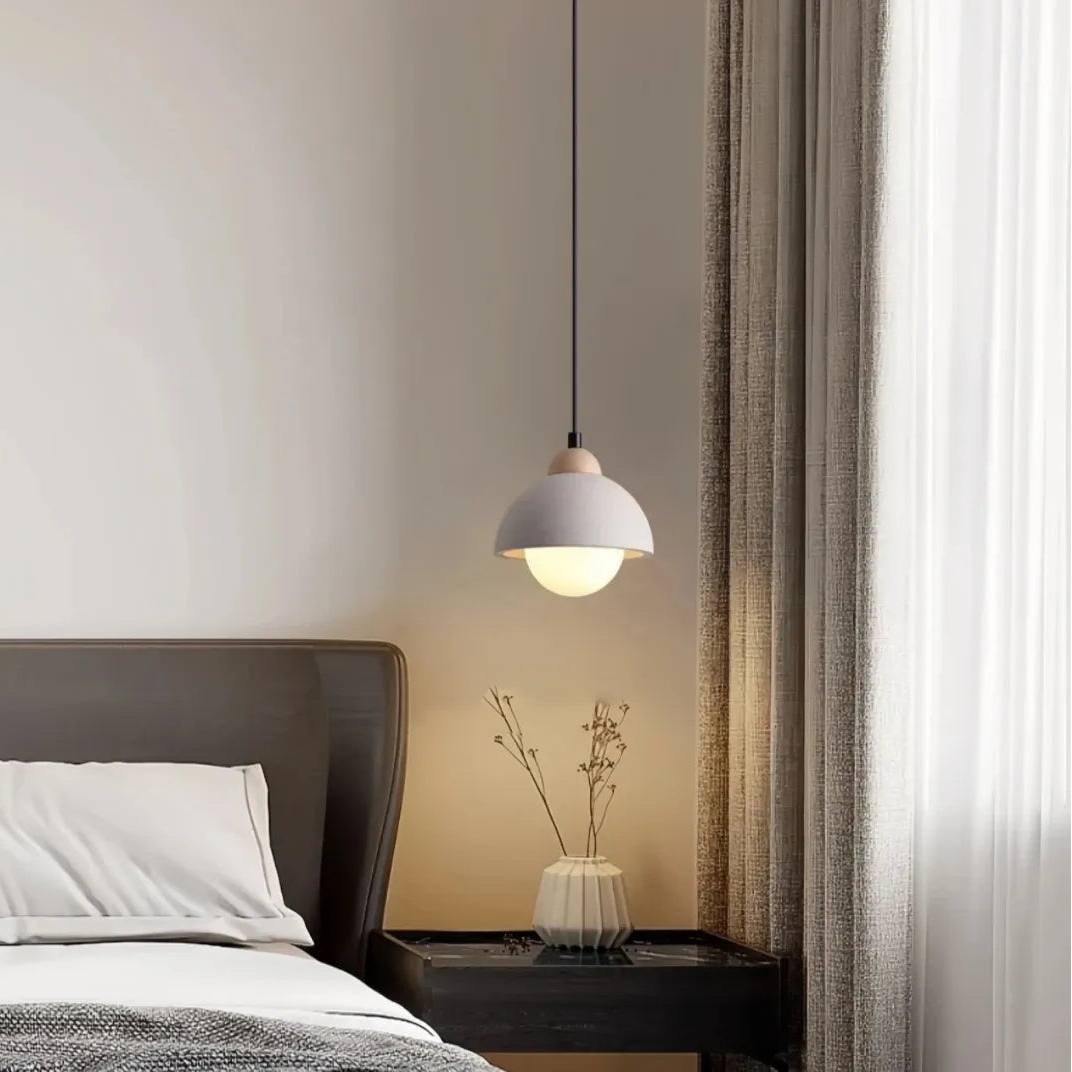Maße der Pendelleuchte Variante A: Schirm Ø 16 cm, Höhe 18 cm, Kabel bis 200 cm