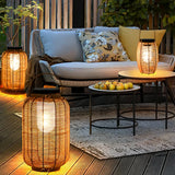 Solar-Gartenlaterne aus handgeflochtenem Rattan