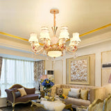 Vintage Kronleuchter in Gold mit Glasschirmen für das Wohnzimmer