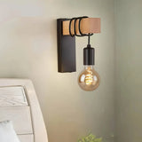 Wandlampe im Industrial-Stil aus Holz für Schlafzimmer
