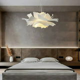 Weiße moderne Pendelleuchte in Blumenform für Esszimmer und Wohnzimmer