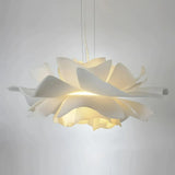 Weiße moderne Pendelleuchte in Blumenform für Esszimmer und Wohnzimmer
