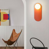 Orangefarbene Design-Wandleuchte aus Metall fürs Wohnzimmer und Schlafzimmer