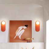 Orangefarbene Design-Wandleuchte aus Metall fürs Wohnzimmer und Schlafzimmer