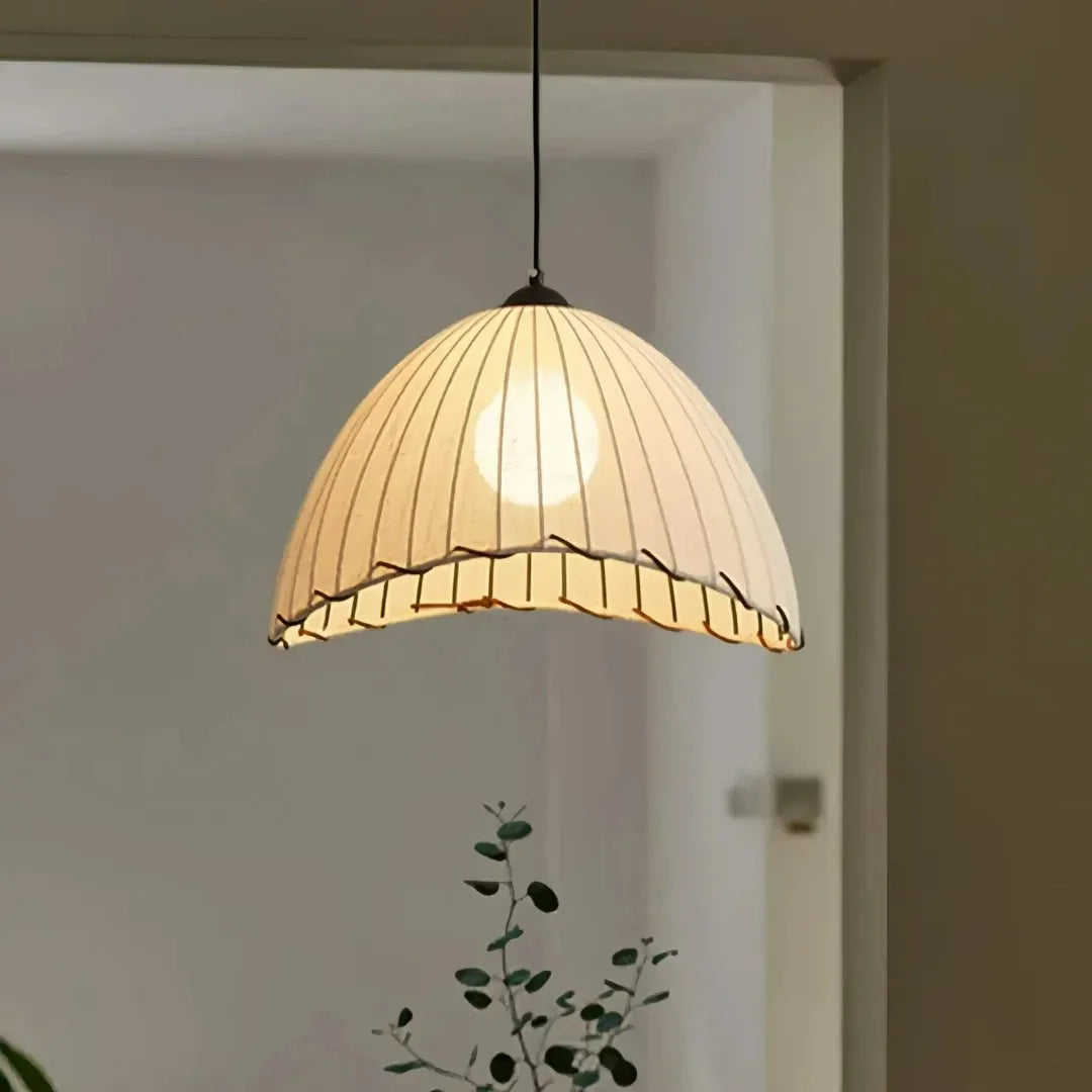 Design-Pendelleuchte aus Stoff im Boho-Stil für das Esszimmer