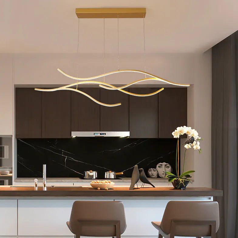 Pendelleuchte über Kochinsel mit schwarzem minimalistischen Design - Lampe Markt